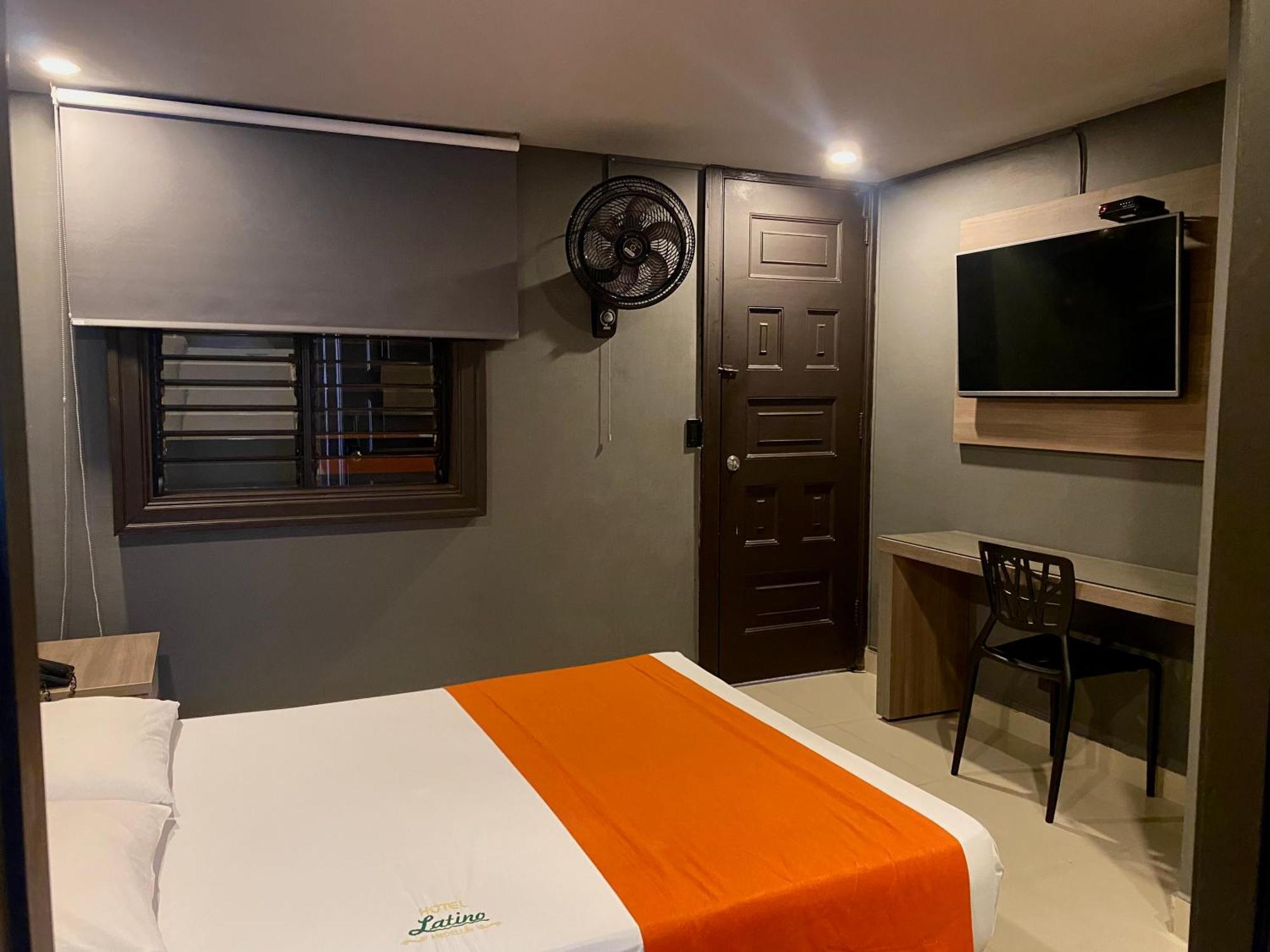Hotel Latino Medellin Exterior photo