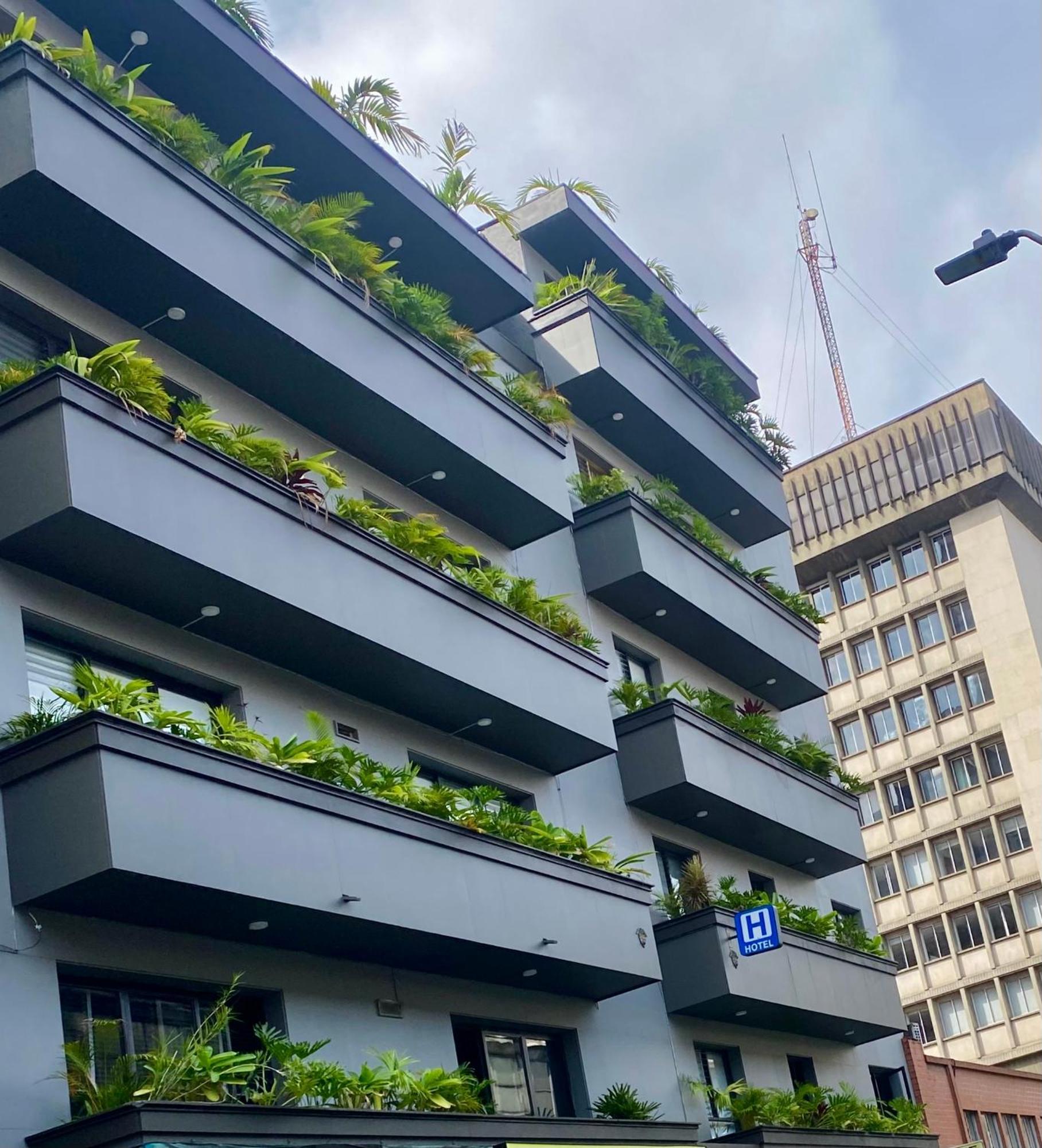 Hotel Latino Medellin Exterior photo
