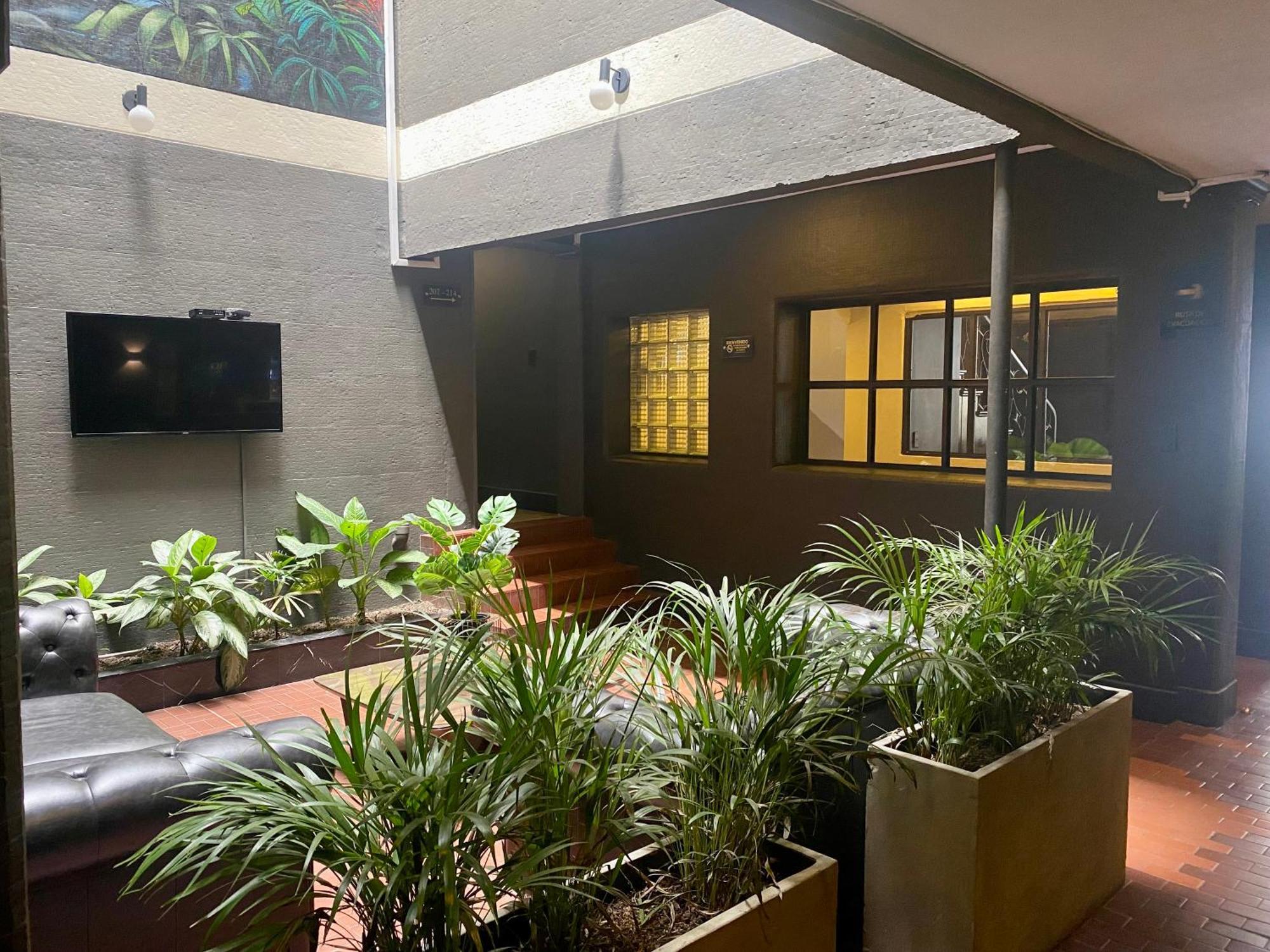 Hotel Latino Medellin Exterior photo